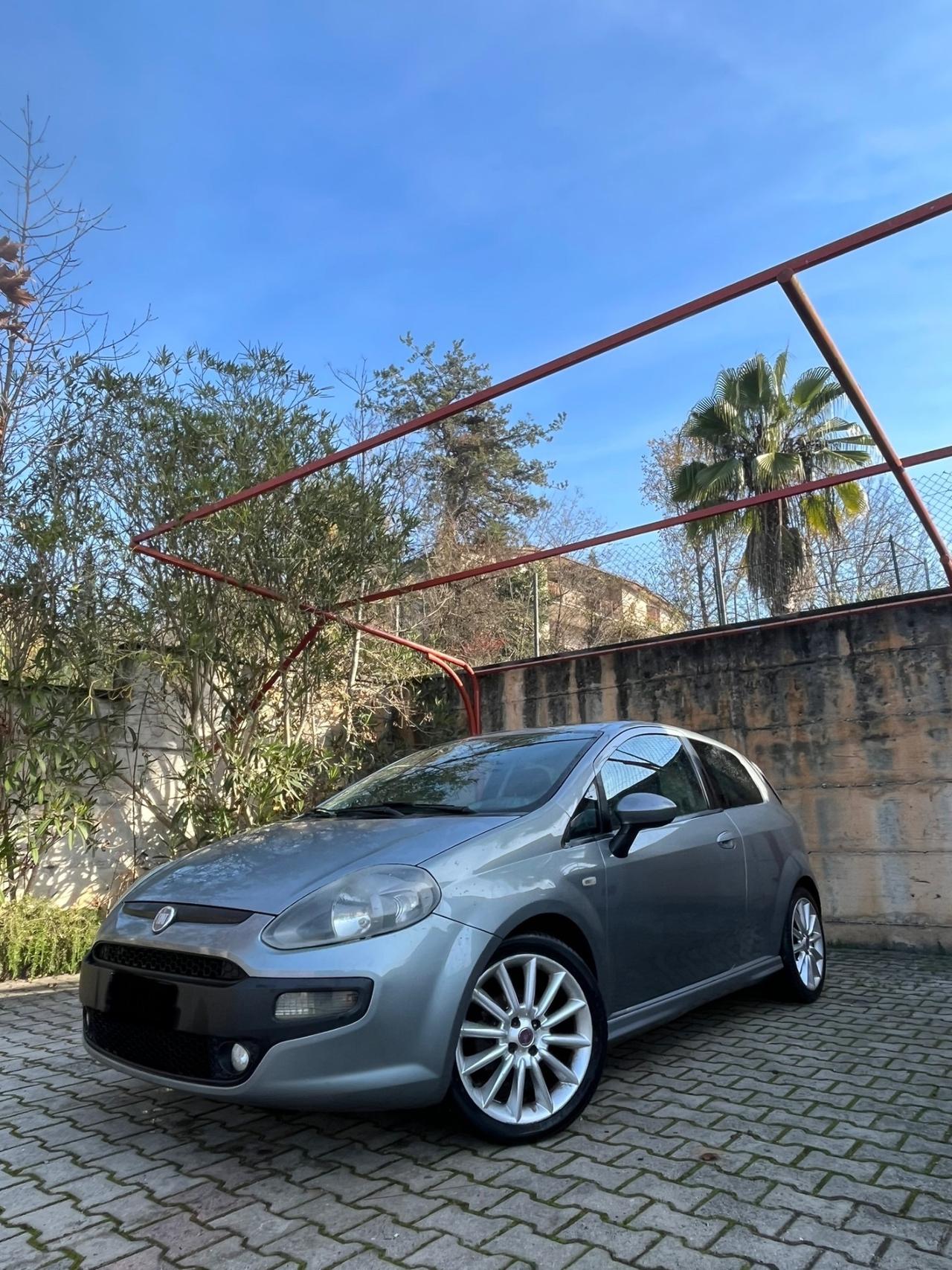 Fiat Punto Evo 1.4 3 porte SPORT 105cv NEOPATENTATI