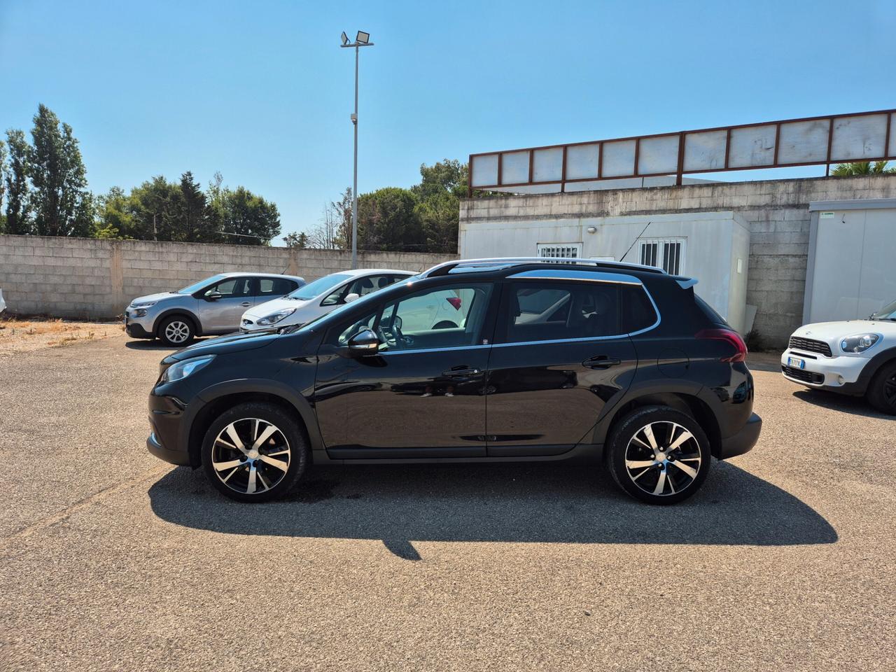 Peugeot 2008 BlueHDi 100 S&S Allure Garanzia