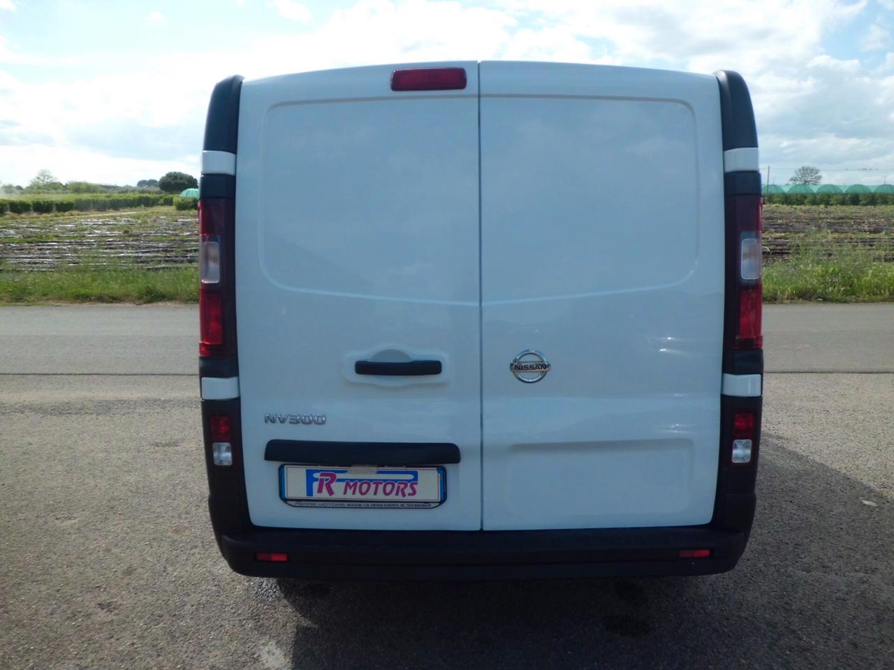 Nissan NV300 29 1.6 dCi 120CV PL-TN Van