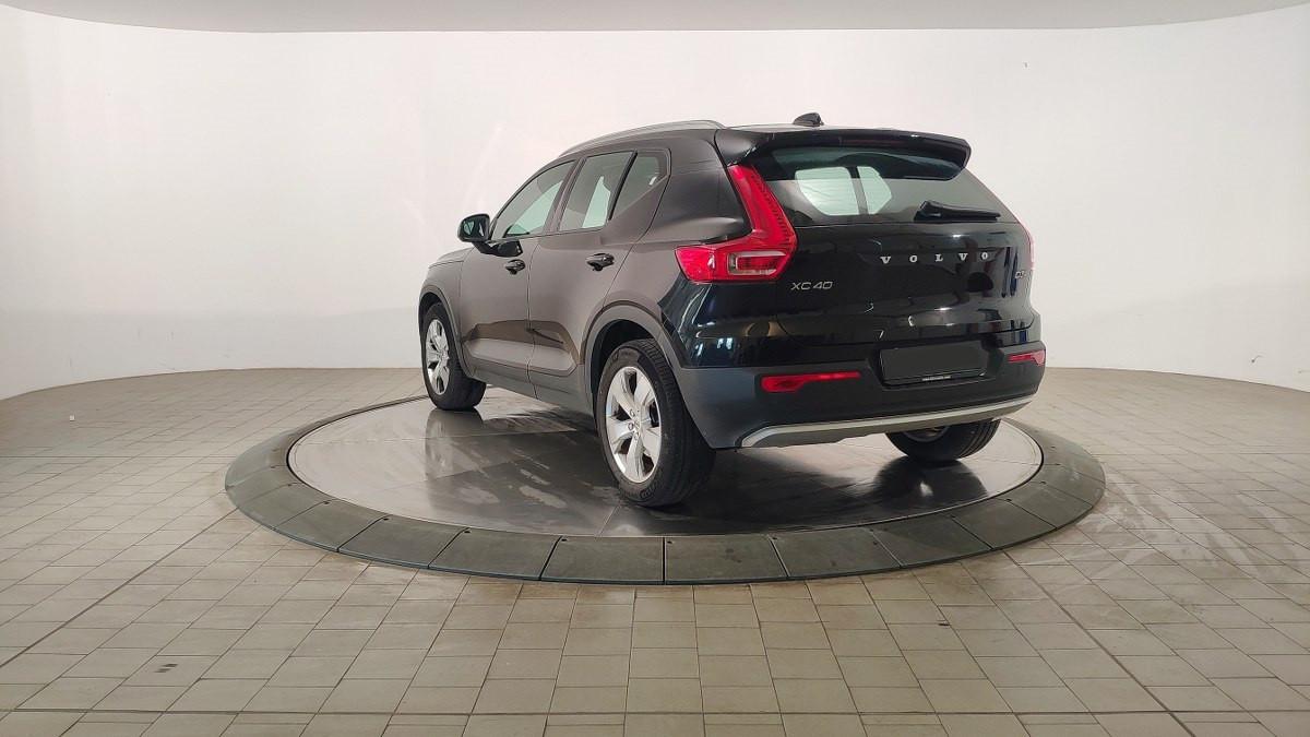 VOLVO Xc40 D3 Awd Geartronic Momentum