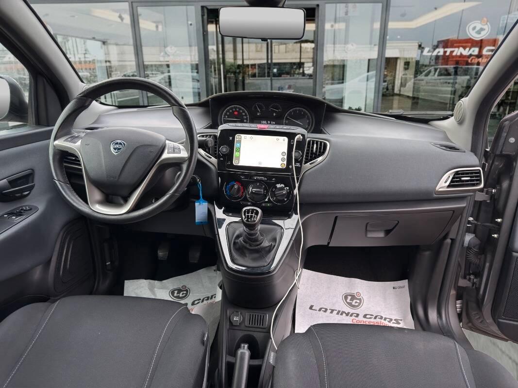 Lancia Ypsilon III 1.0 firefly hybrid Gold s&s 70cv 5p. Con CARPLAY