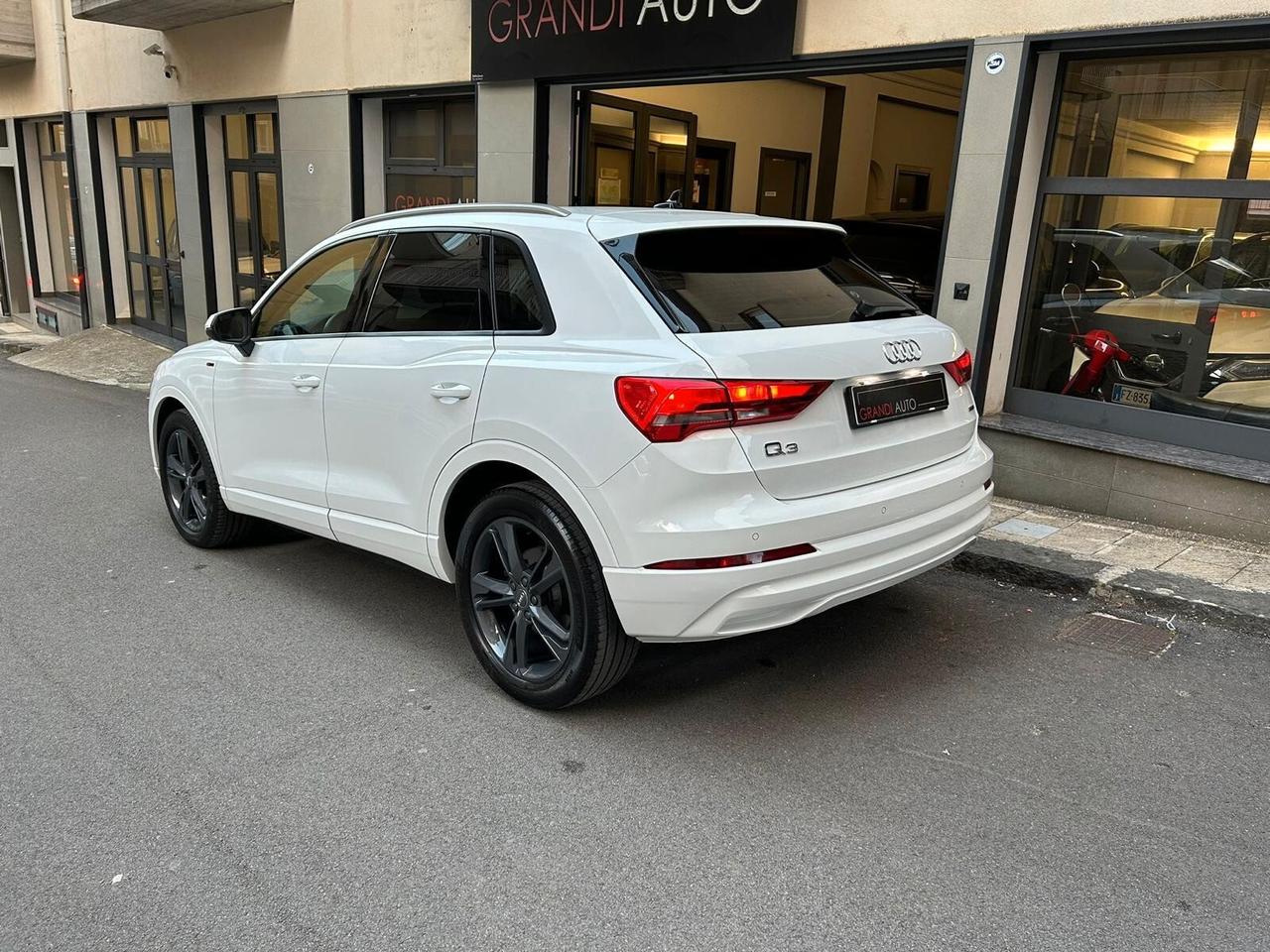 Audi Q3 35 TDI quattro S line edition