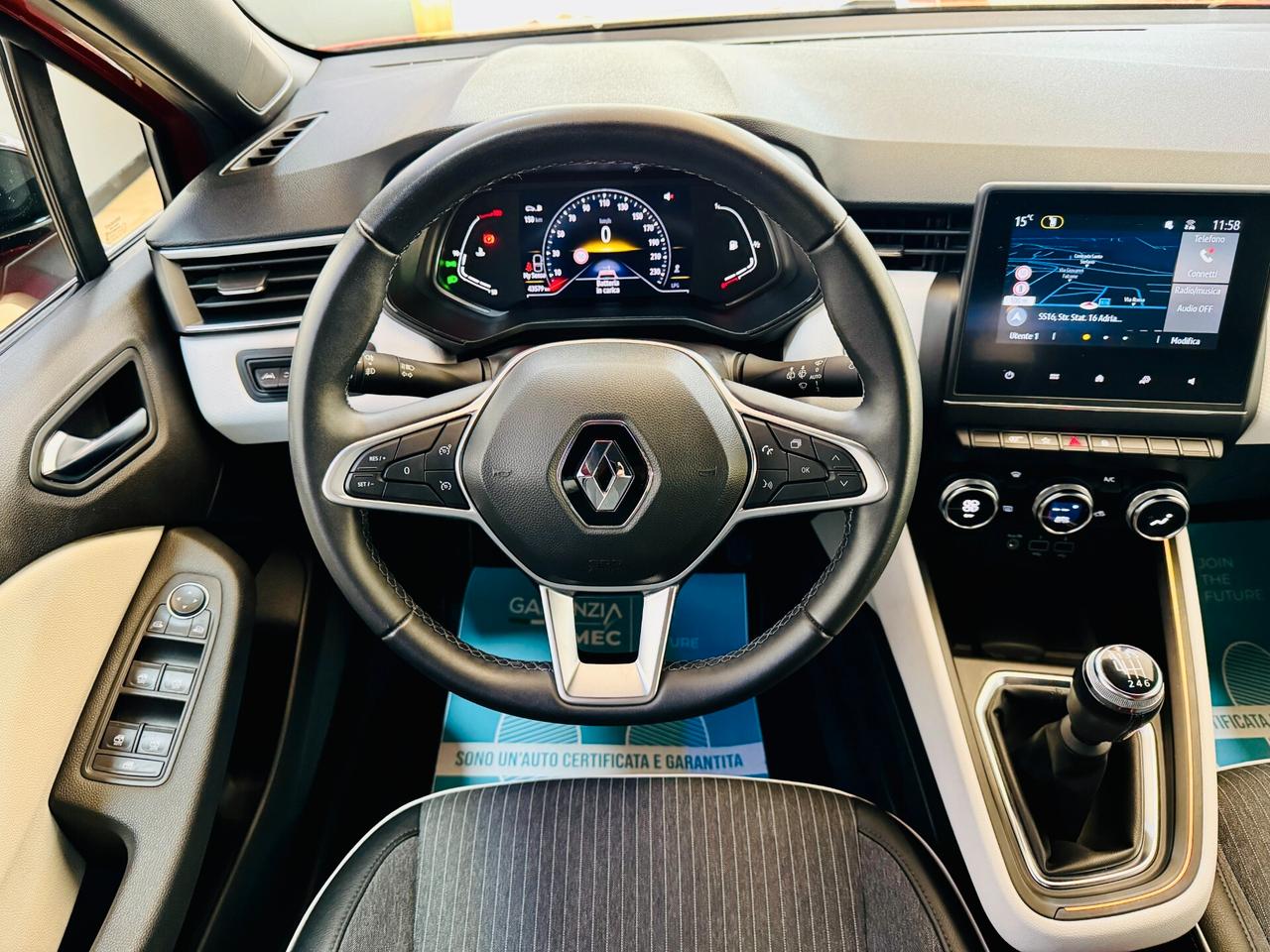 Renault Clio TCe 100 CV GPL Full-LED / Navi / RetroCam.