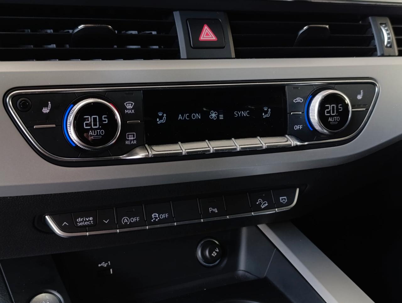 Audi A4 Allroad 40 2.0 tdi mhev Identity Contrast quattro 204cv s-tronic