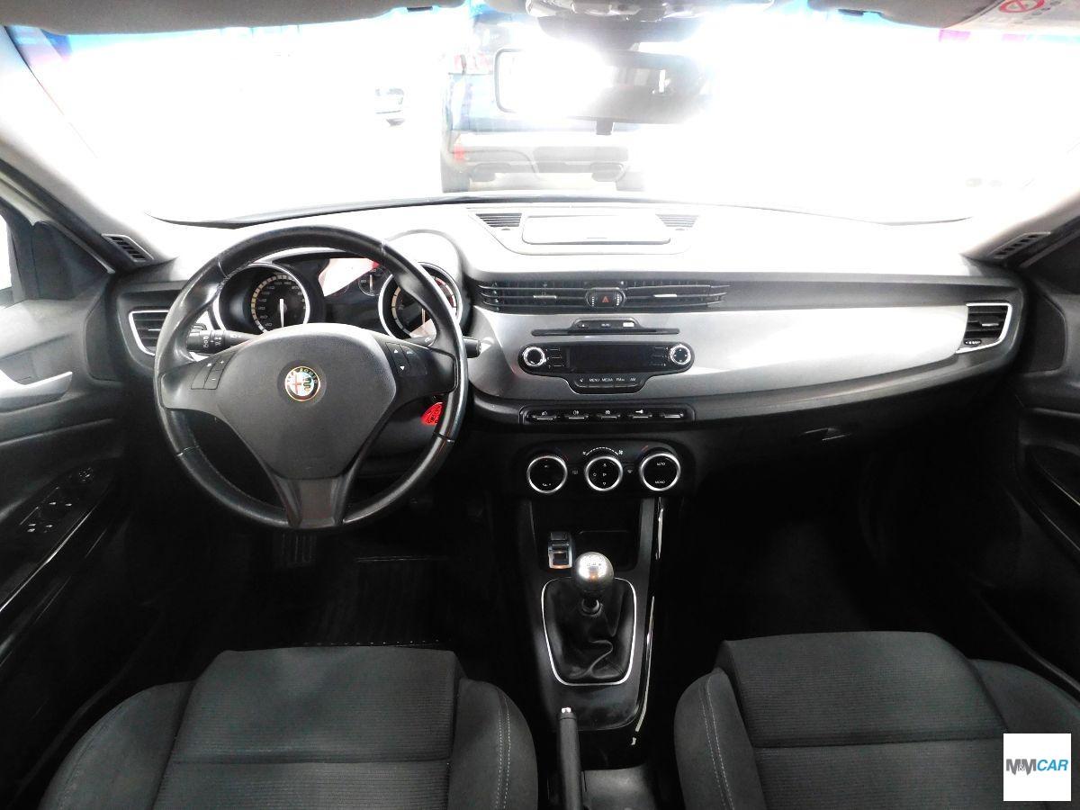 ALFA ROMEO - Giulietta - 1.6 JTDm-2 105 CV Distinctive