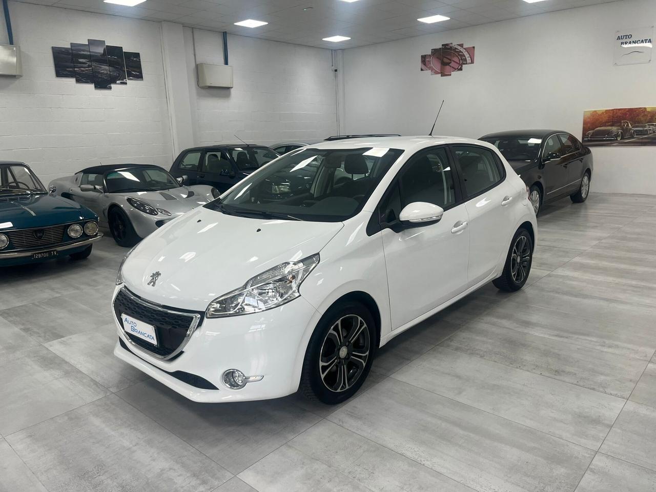 Peugeot 208 5p 1.2 puretech