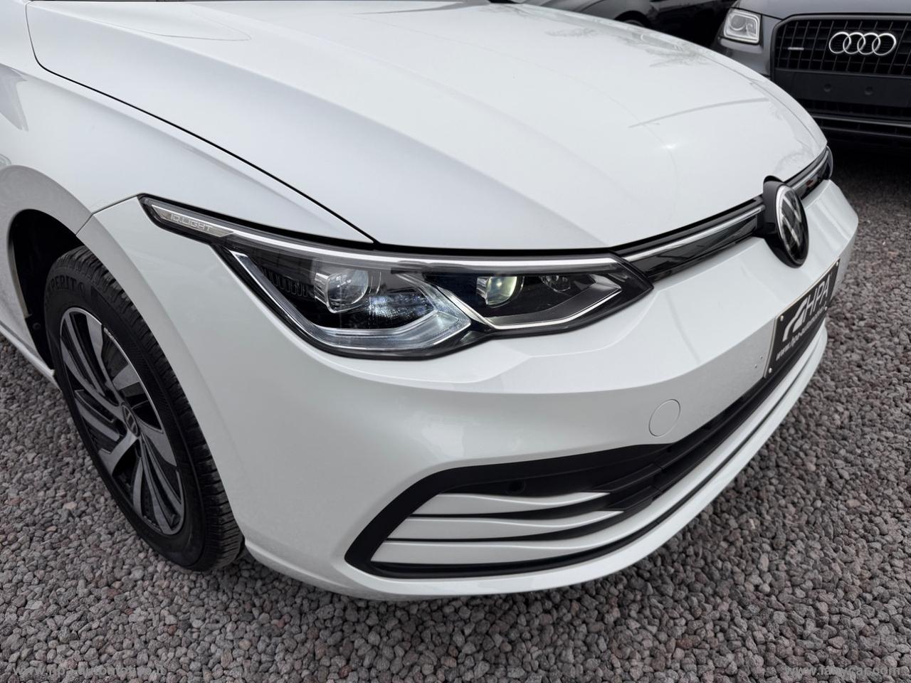 VOLKSWAGEN Golf 2.0TDI 150CV TETTO LED IQ-LIGHT NAVI RETROCAMERA