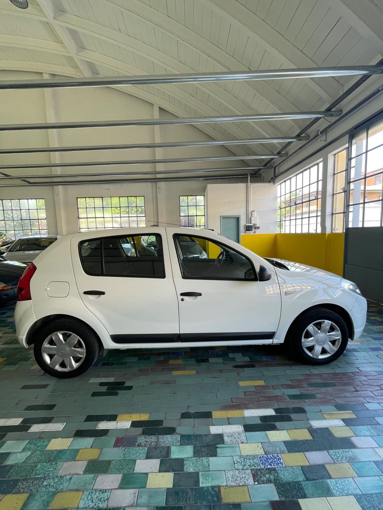 Dacia Sandero 1.4 GPL FINO AL 2028