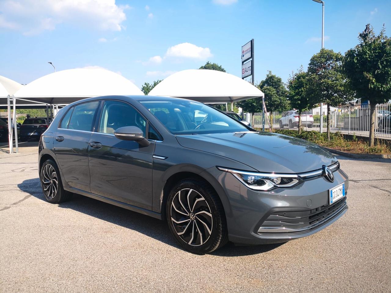 Volkswagen Golf 2.0 TDI 115CV Style **TELECAMERA**FULL LED**CAR PLAY**