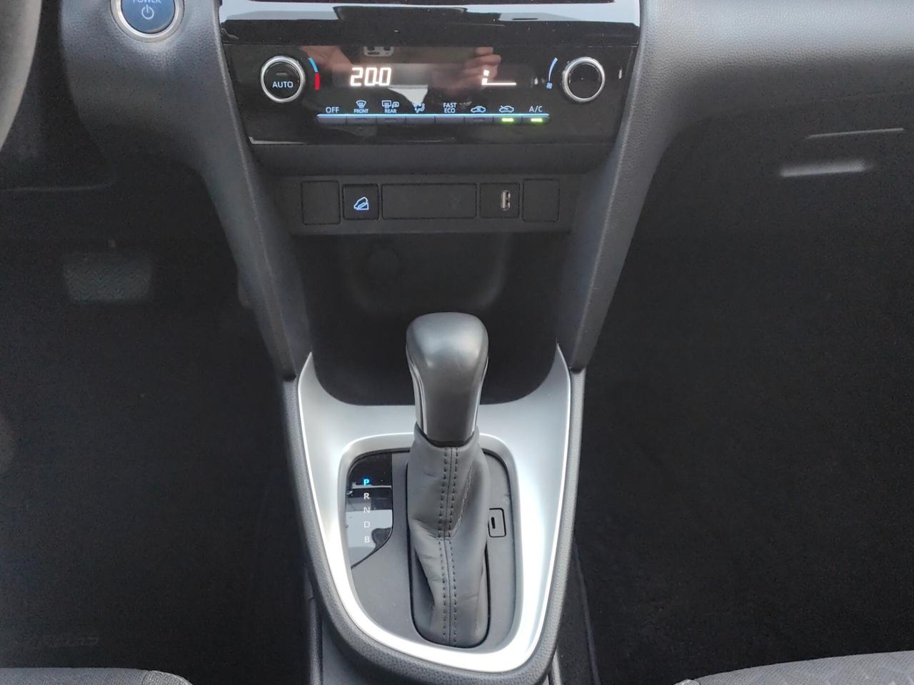 Toyota Yaris Cross 1.5 Hybrid 5p. E-CVT AWD-i Trend