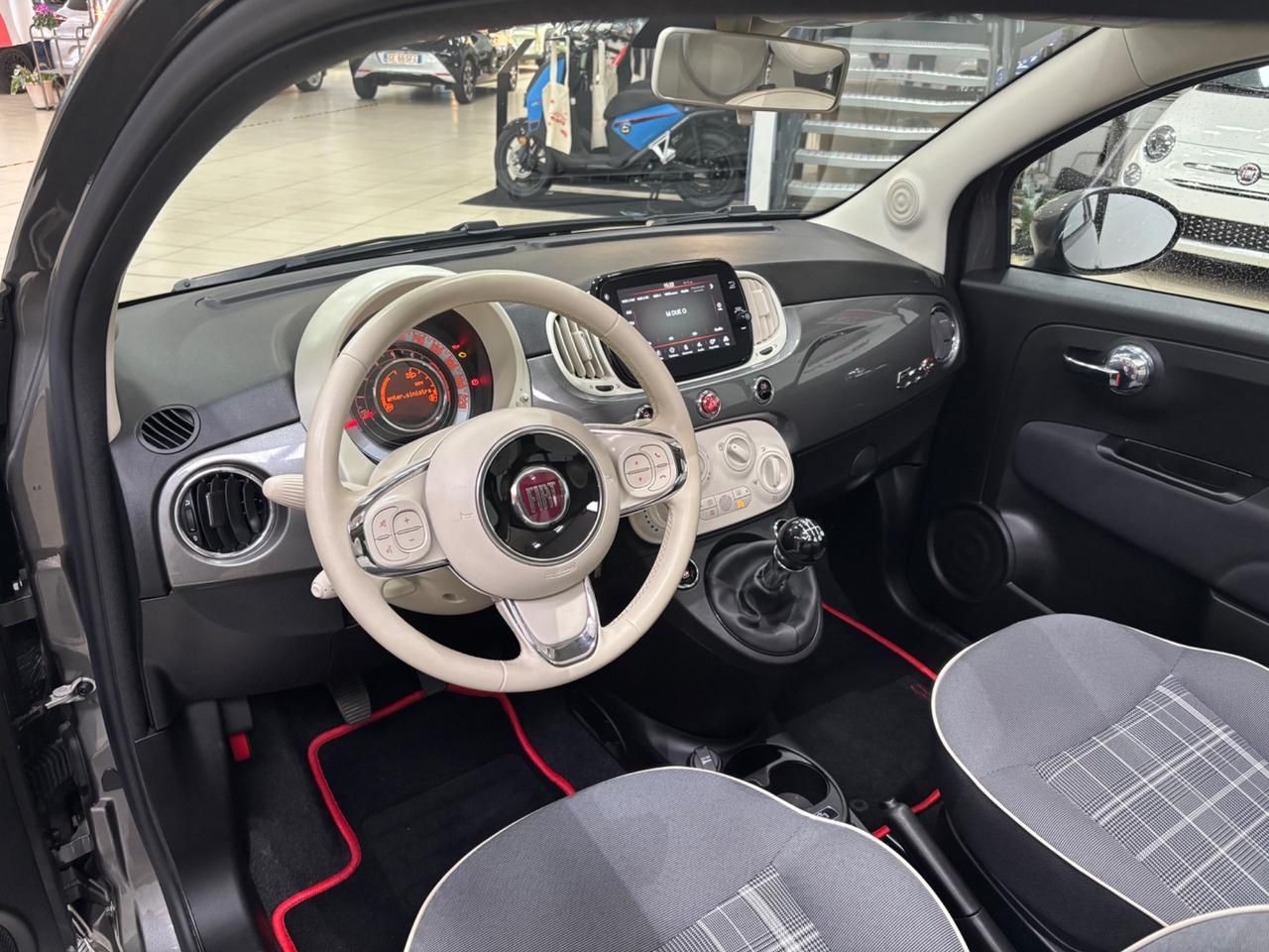 Fiat 500 C 1.0 Hybrid Lounge