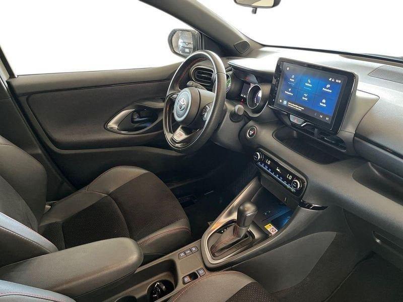 Toyota Yaris Yaris 1.5h GR Sport autocarro