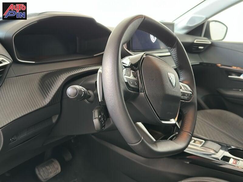 Peugeot 208 Allure Hybrid 110 e-DCS6 auto