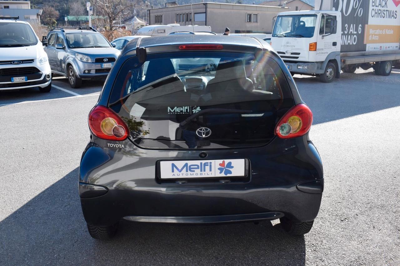 Toyota Aygo 1.0 68cv 5p