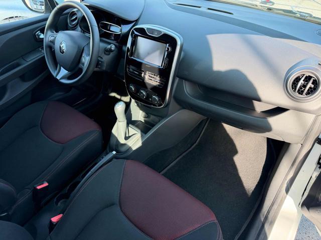 RENAULT Clio 1.2 75 CV 5 porte Duel