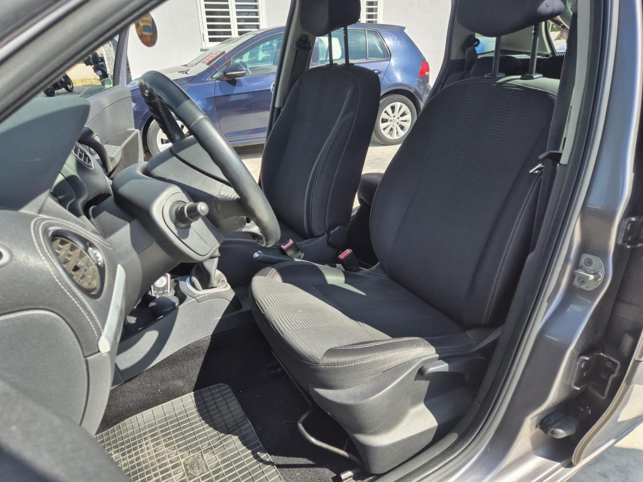 Renault Clio 1.2 16V SporTour Live!