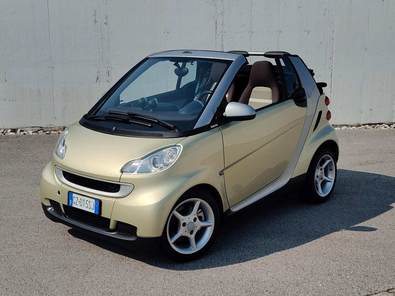 Smart ForTwo 1000 52 kW MHD cabrio passion