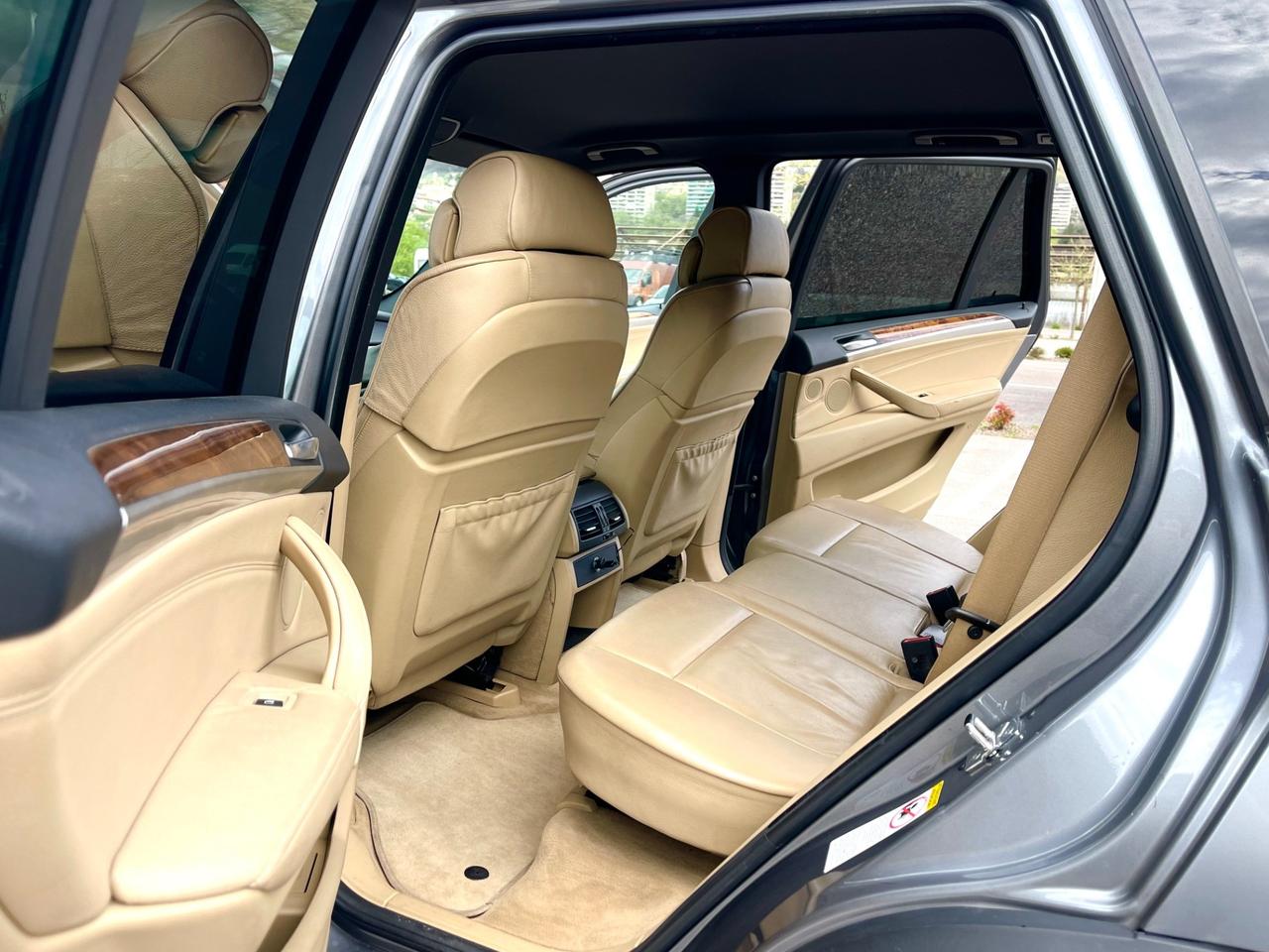 Bmw X5 3.0d 235cv ,,IMMACOLATA” 7 posti Gancio 3500kg