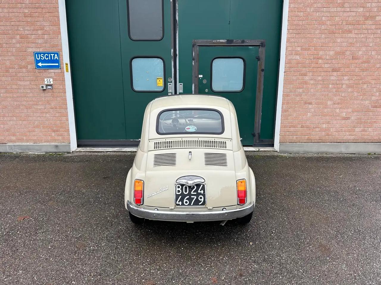 Fiat 500 F "8 bulloni"