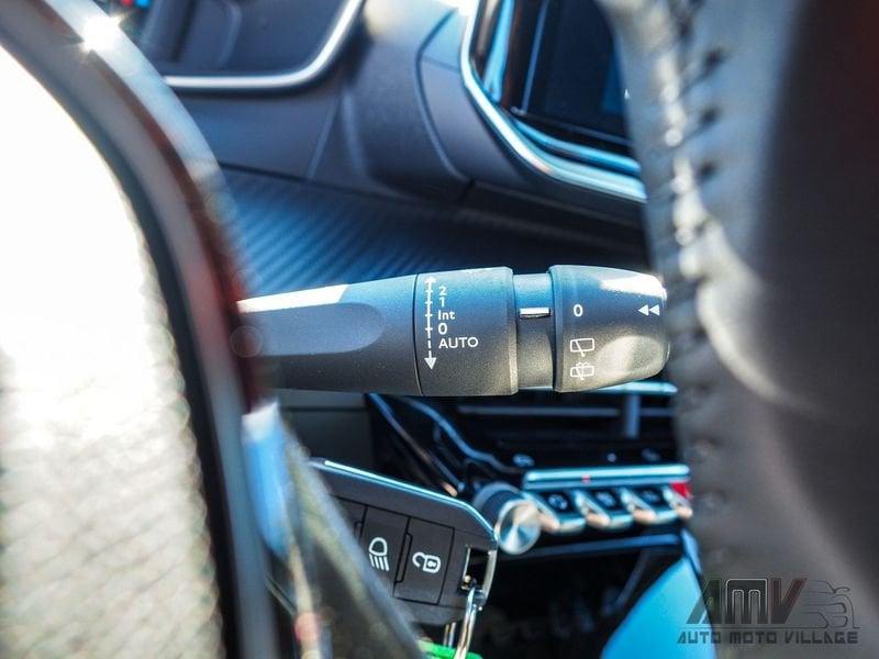 Peugeot 2008 PureTech 100 S&S Allure KM0