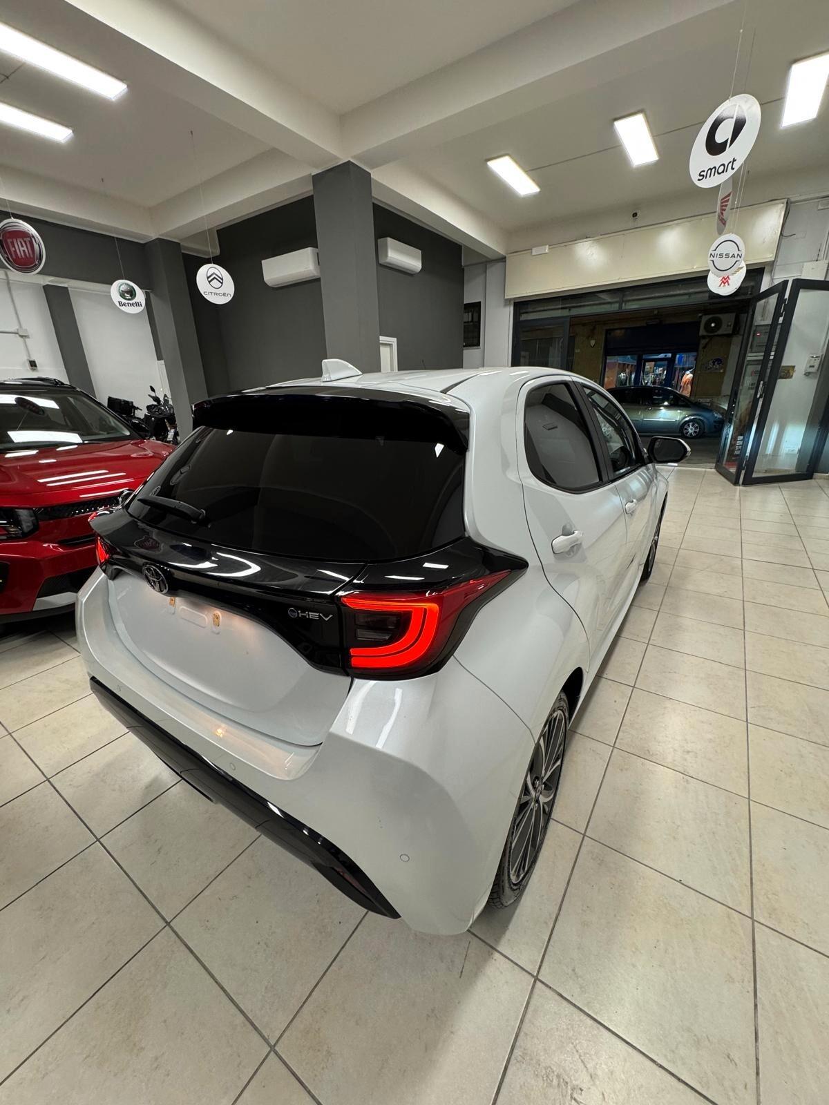 Toyota Yaris 1.5 130 Hybrid 5 porte Lounge