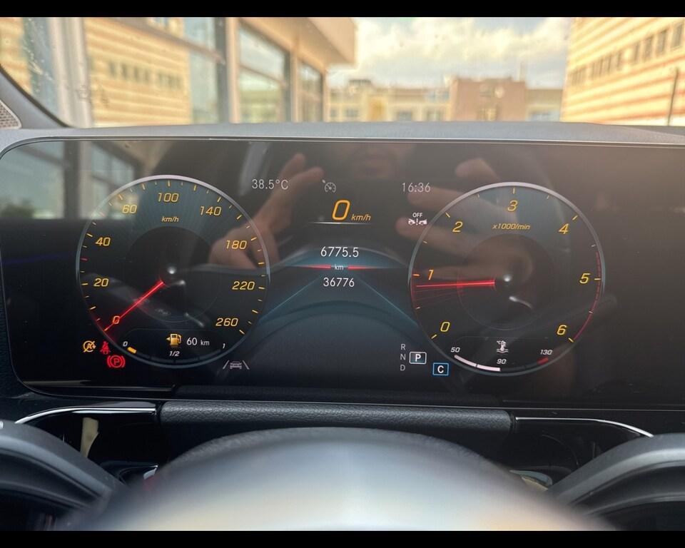 Mercedes GLA 200 200 D Premium 8G-DCT