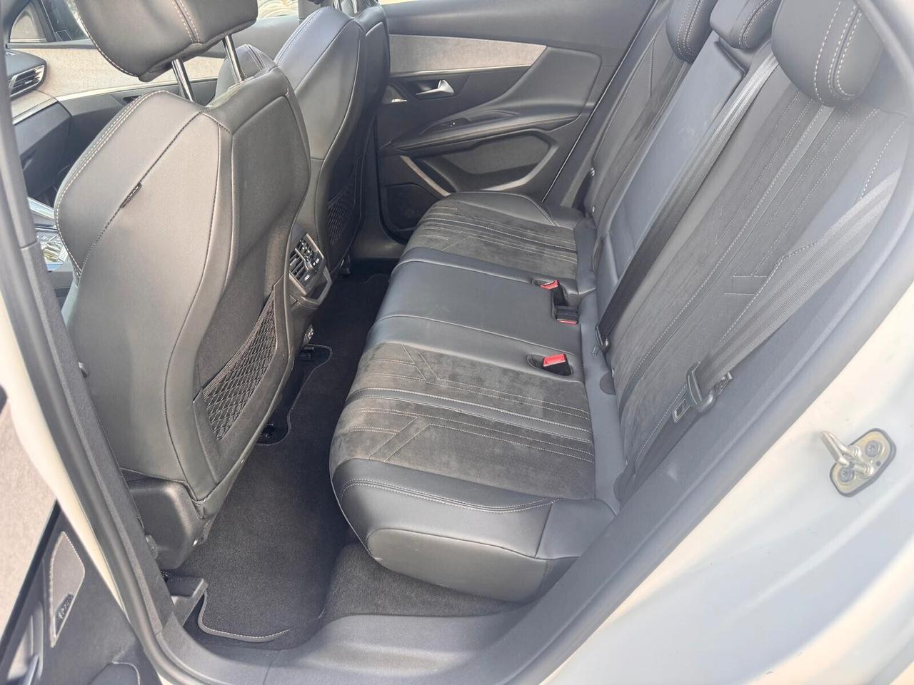 Peugeot 3008 BlueHDi 130 S&S GT Line Tetto