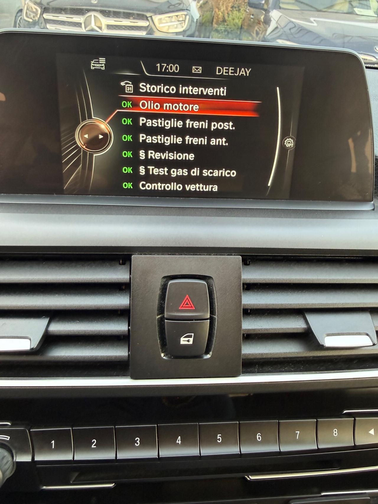 Bmw 118d 5p. Business Automatica 2017