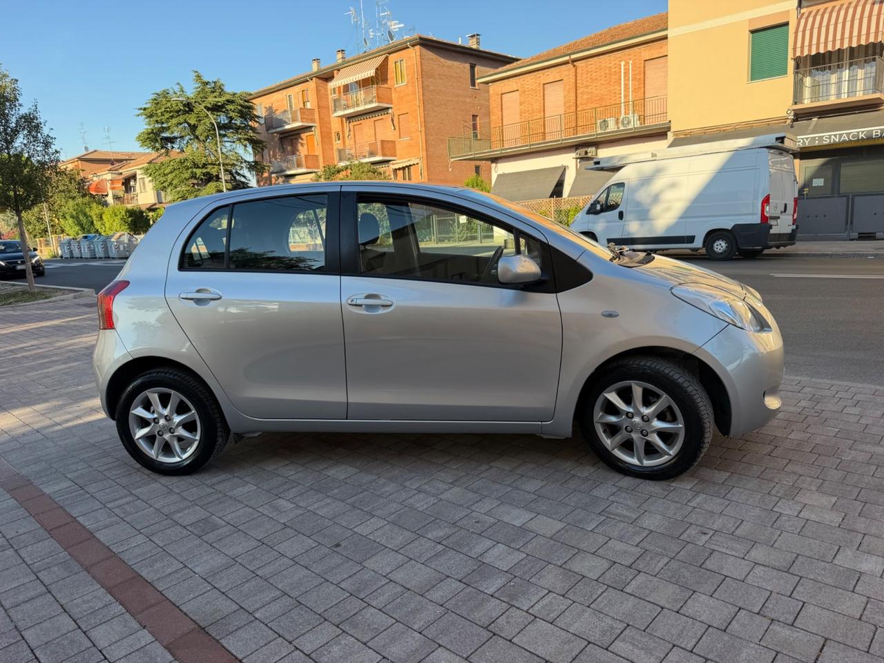 Toyota Yaris 1.3 5 porte M-MT Sol