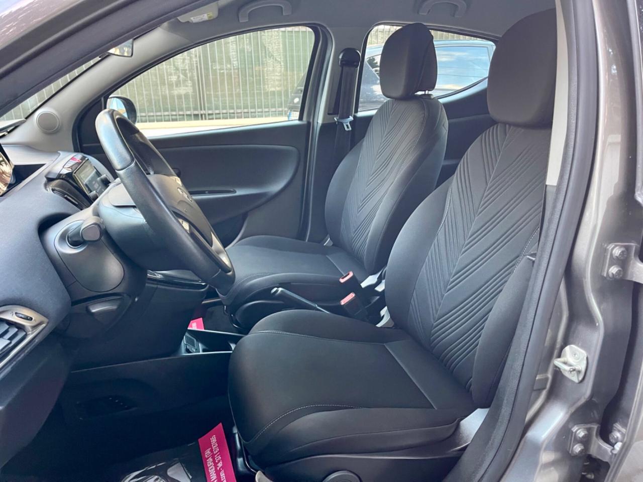 LANCIA YPSILON 70CV S&S HYBRID Gold 2022