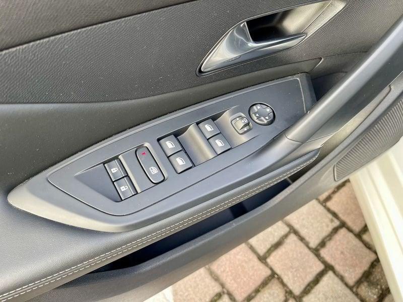 Peugeot 308 1.2 puretech t Allure Pack s&s 130cv