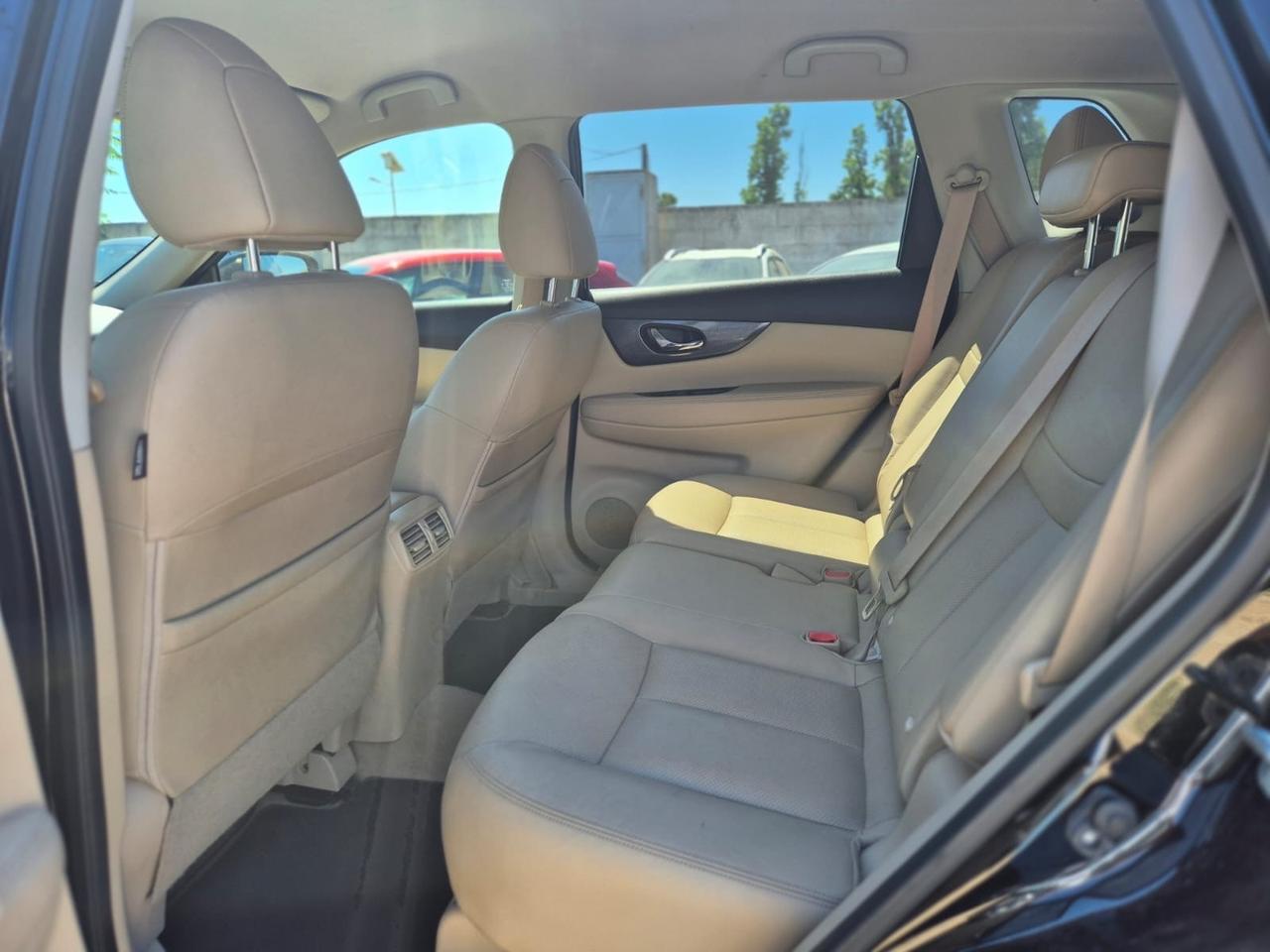 Nissan X-Trail 1.6 dCi 2WD Tekna