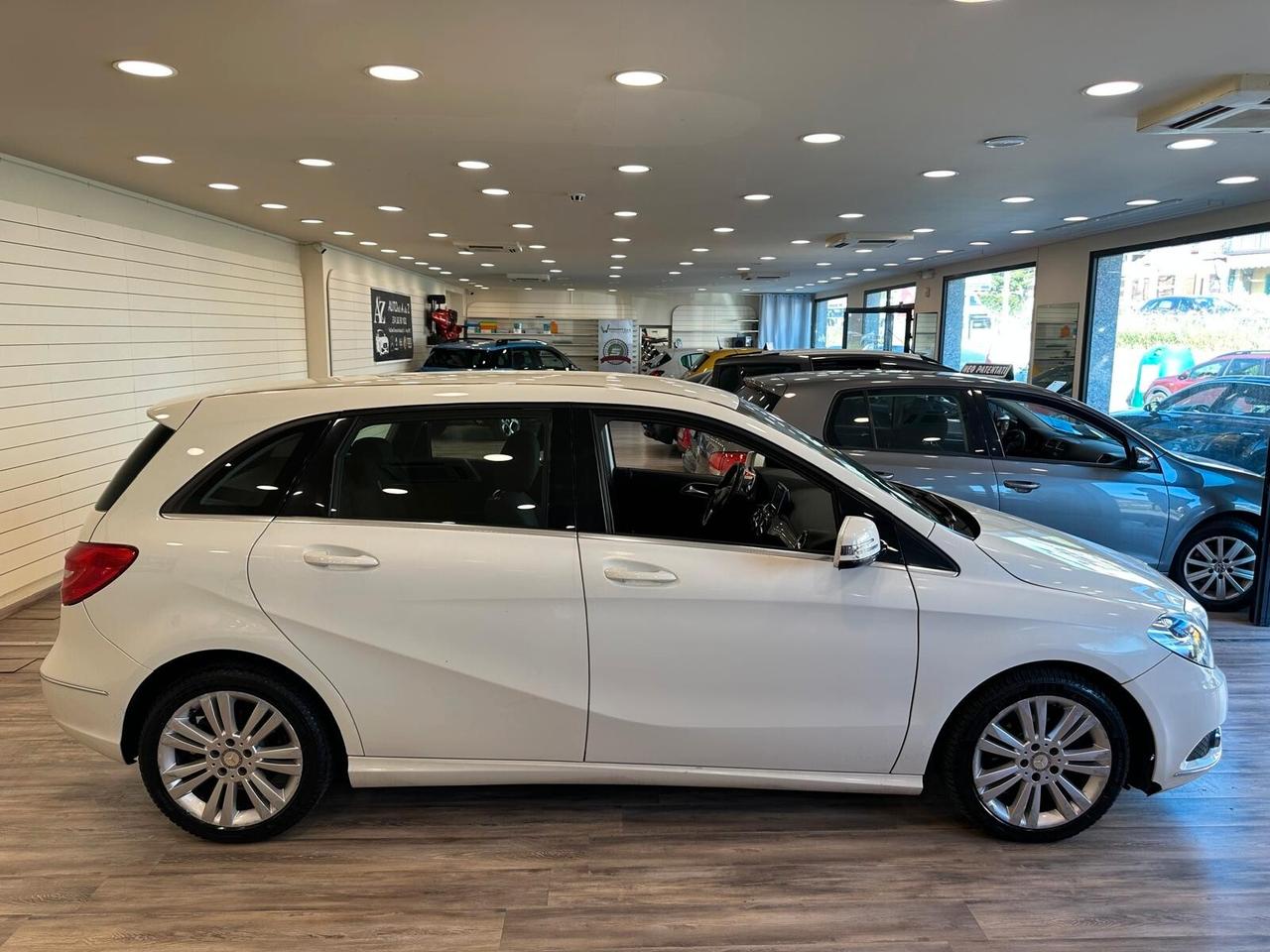 Mercedes-benz B 180 CDI BlueEFFICIENCY Executive