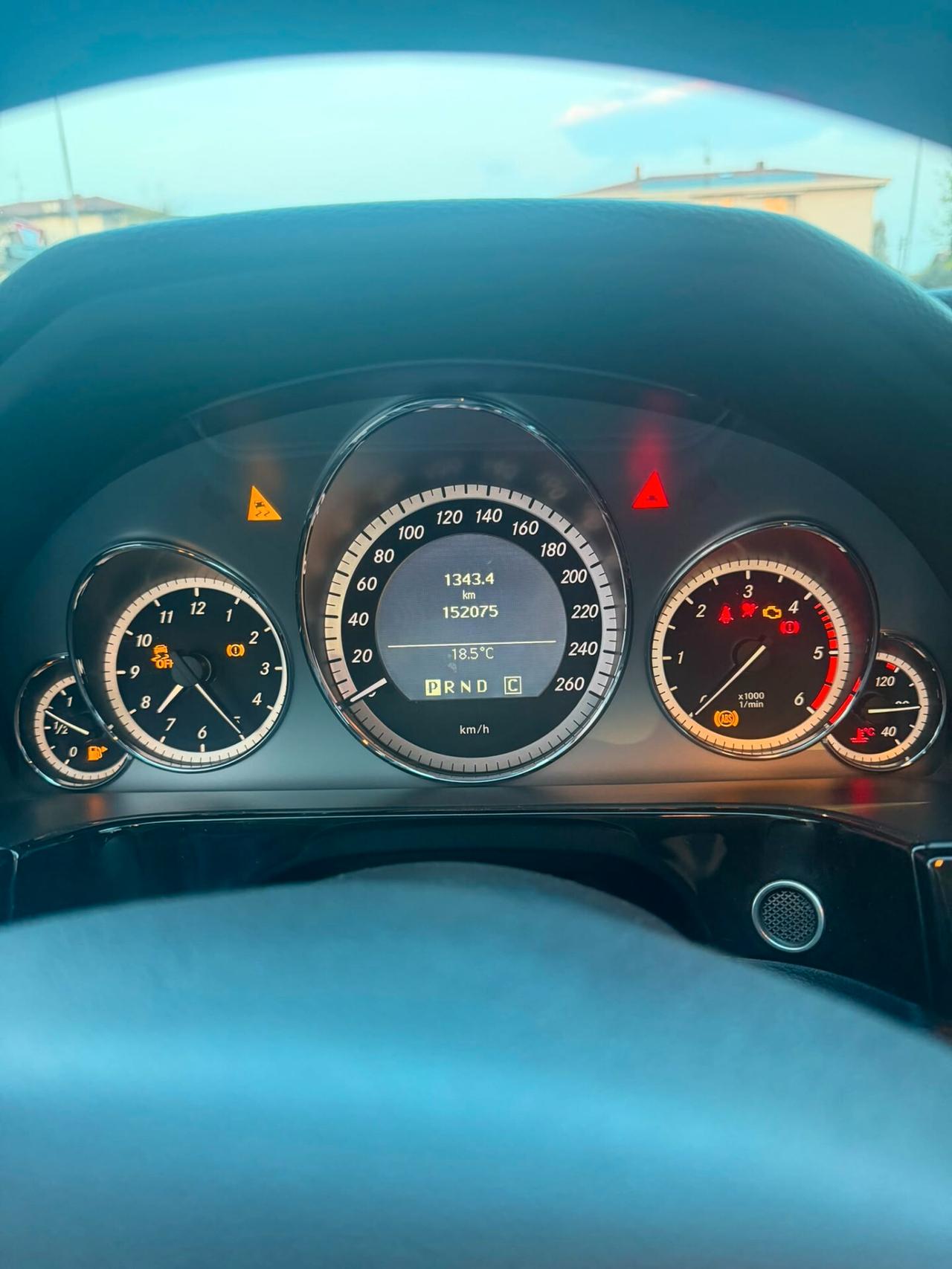 Mercedes-benz E 220 250 CDI BlueEFFICIENCY Avantgarde