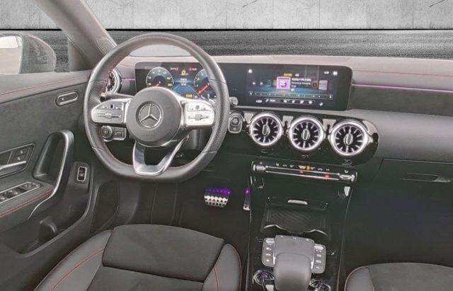 MERCEDES-BENZ CLA 250 Automatic Premium