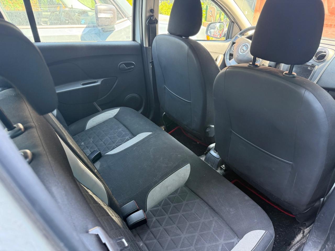 Dacia sandero Stepway Prestige catena rotta