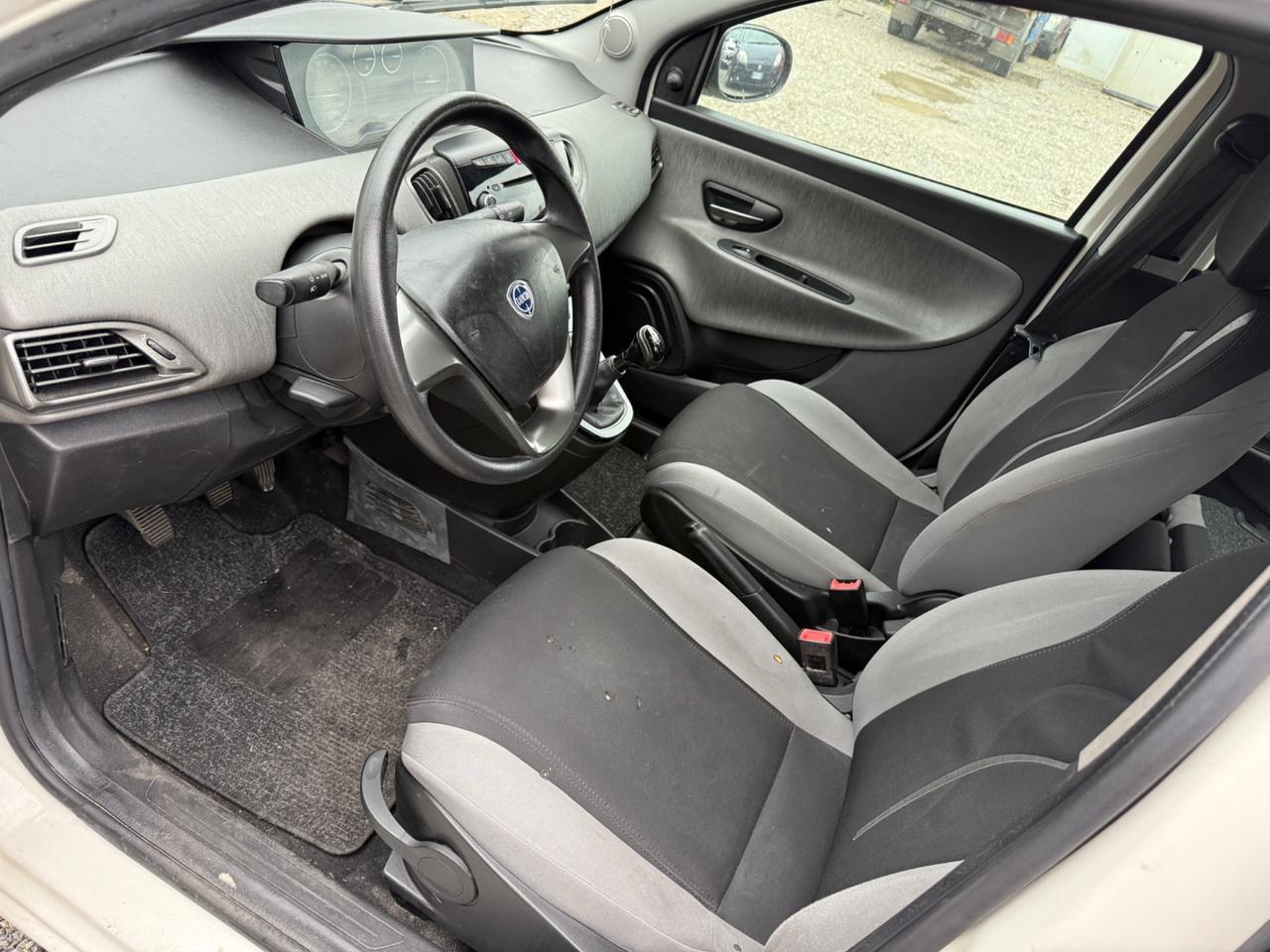 Lancia Ypsilon 1.3 MJT 16V 95 CV 5 porte S&S ELLE