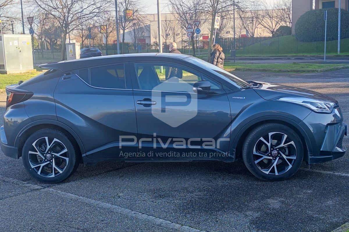 TOYOTA C-HR 2.0 Hybrid E-CVT Trend