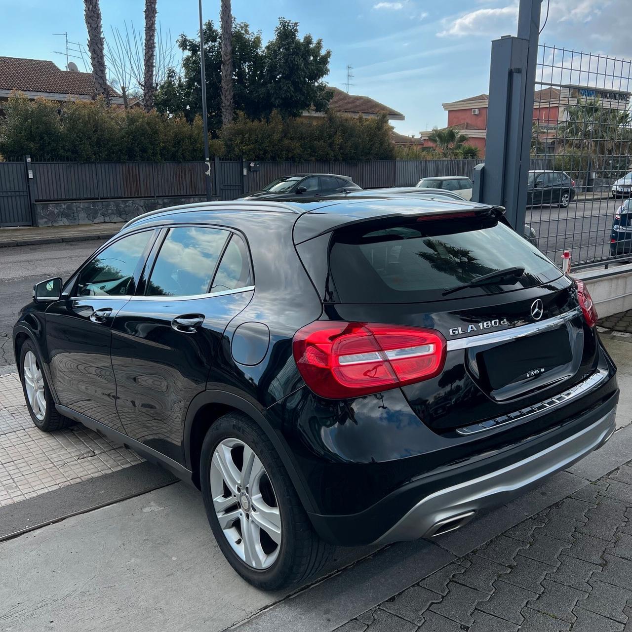 Mercedes-benz GLA 180 GLA 180 d Automatic Premium