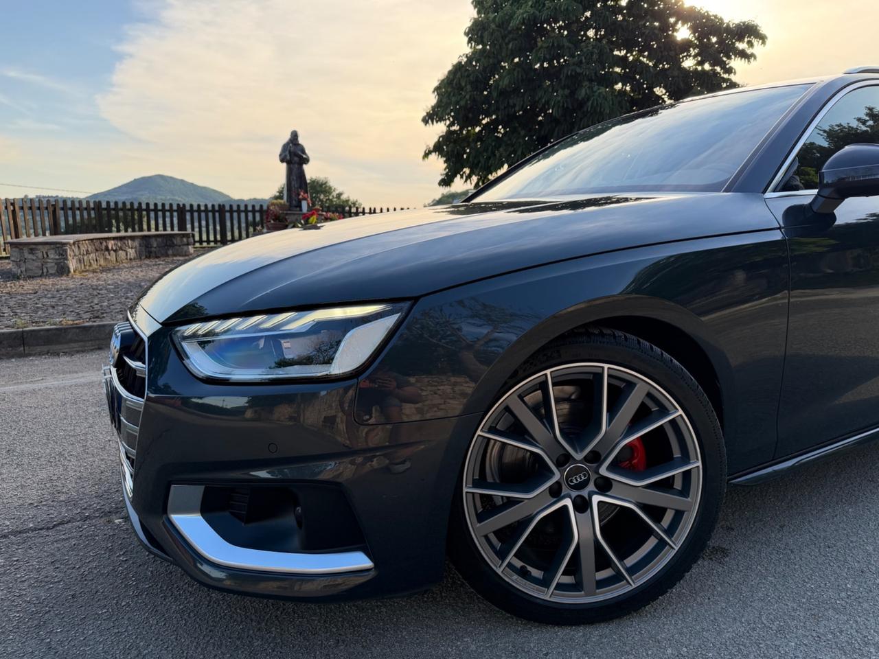 Audi A4 Avant 30 TDI/136 CV S tronic Business Advanced