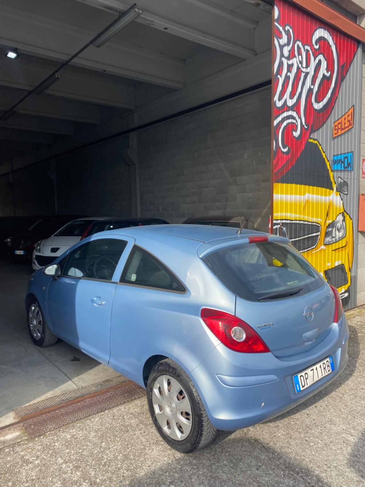 Opel Corsa 1.2 3 porte Easytronic Club Neopatentati Benzina