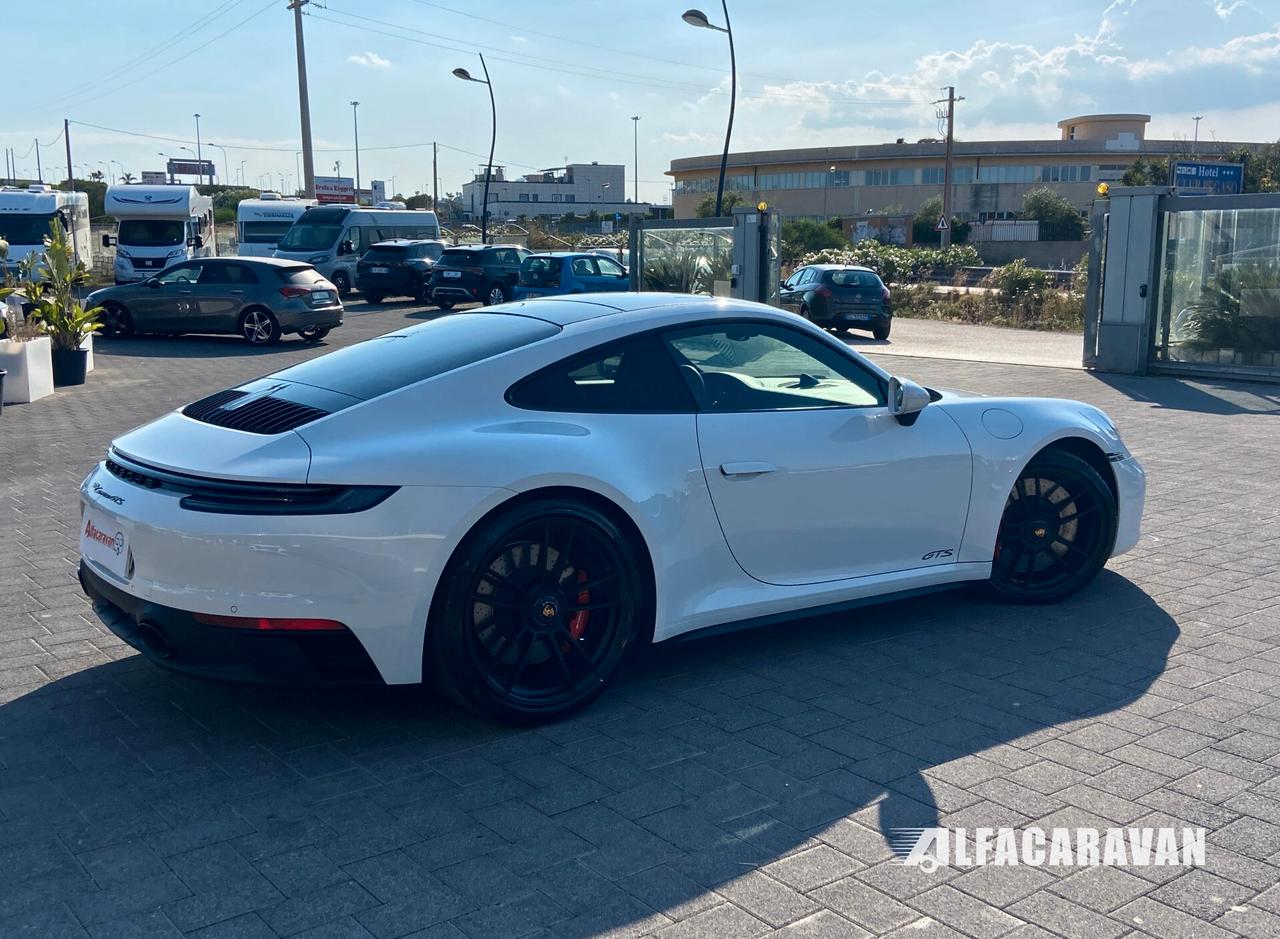 Porsche 911 992 Carrera 2 Coupe GTS auto
