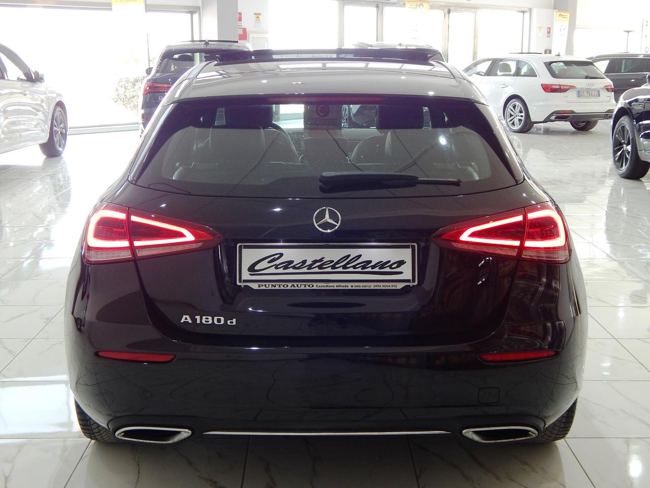 Mercedes-Benz A 180 d Sport Aut. TETTO-NAVI-PELLE-LED-XENON-KAMERA