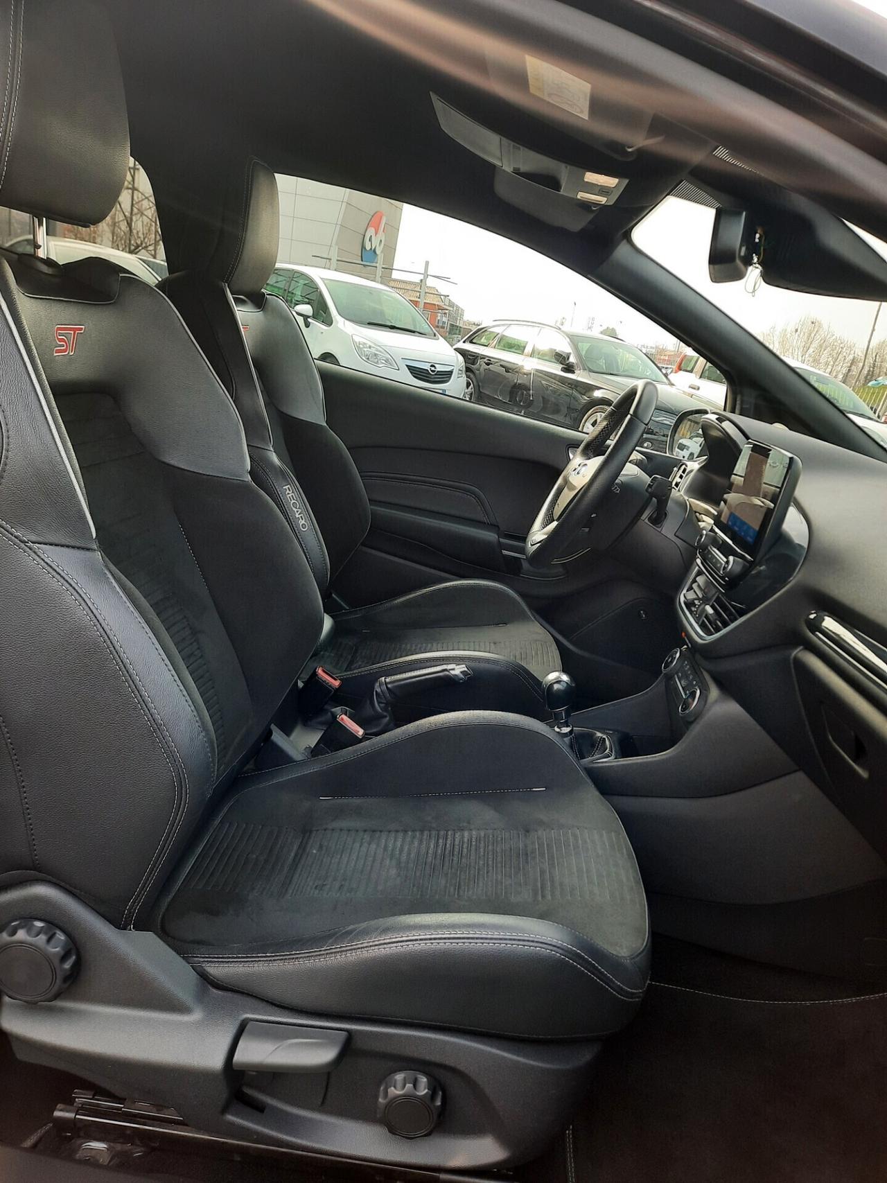 Ford Fiesta ST 200