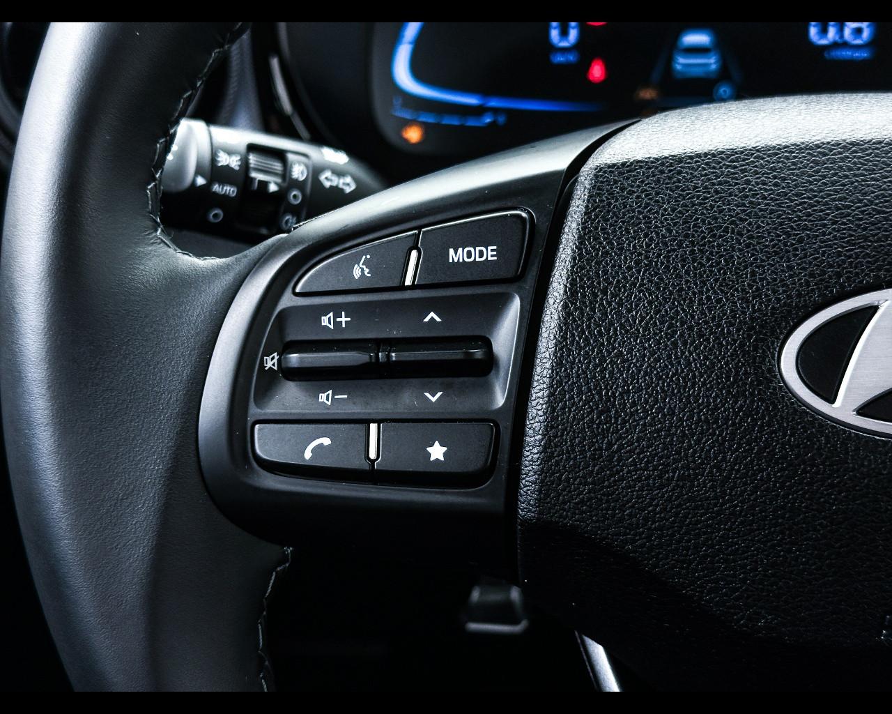 HYUNDAI i10 3ª serie - i10 1.0 MPI Connectline