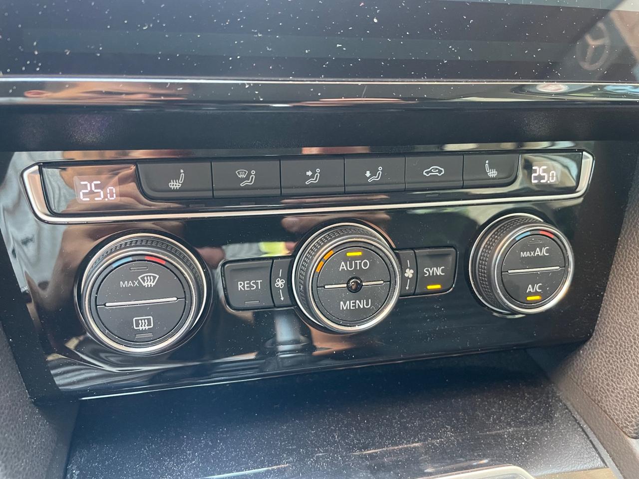 Volkswagen Passat 2.0 TDI 150CV SCR DSG Executive BMT