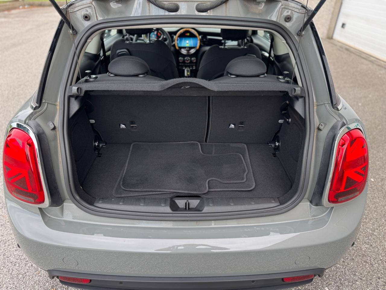 Mini Full Electric Cooper SE Camden Edition