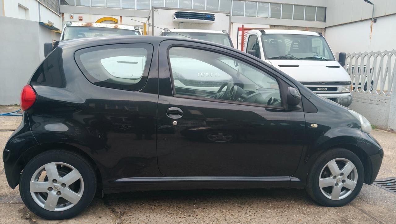 Toyota Aygo 1.0 benzina CON GARANZIA