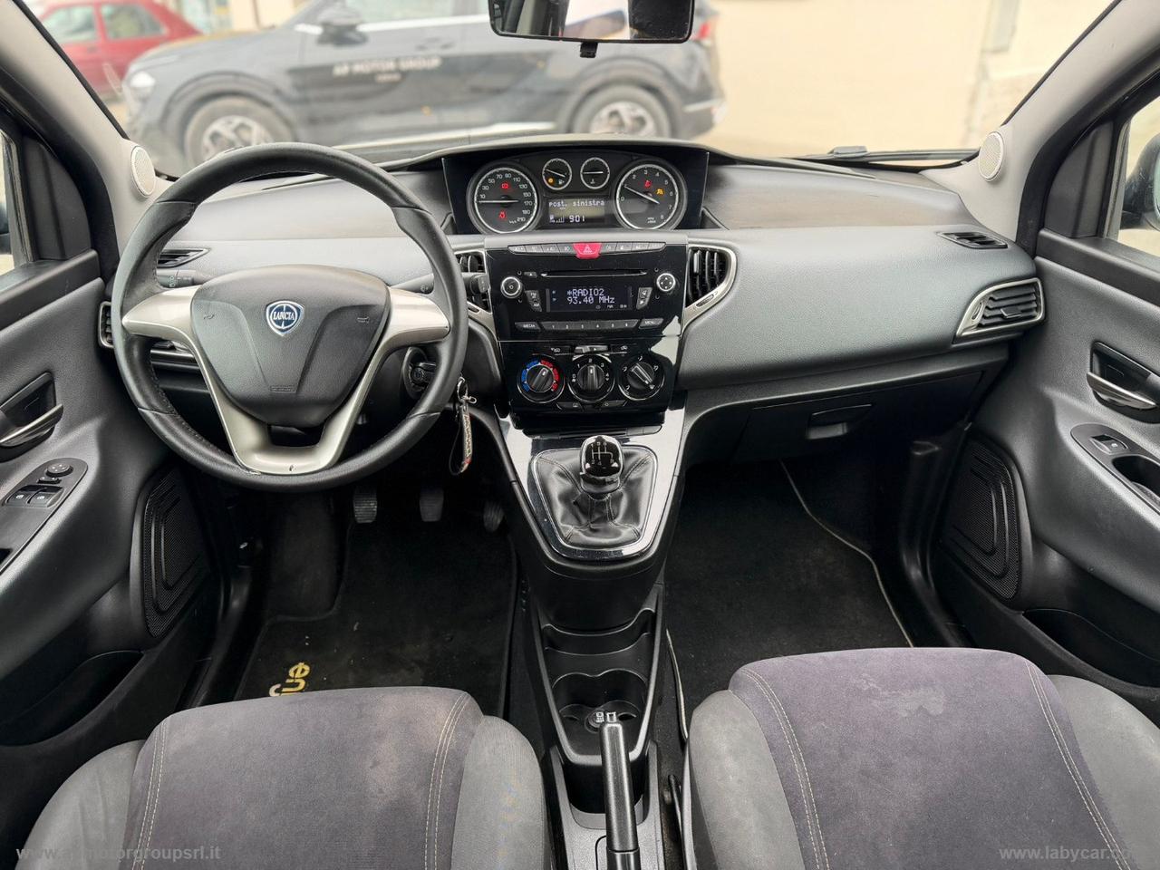 LANCIA Ypsilon 0.9 T.Air 85CV 5p. Met.Ec. Gold