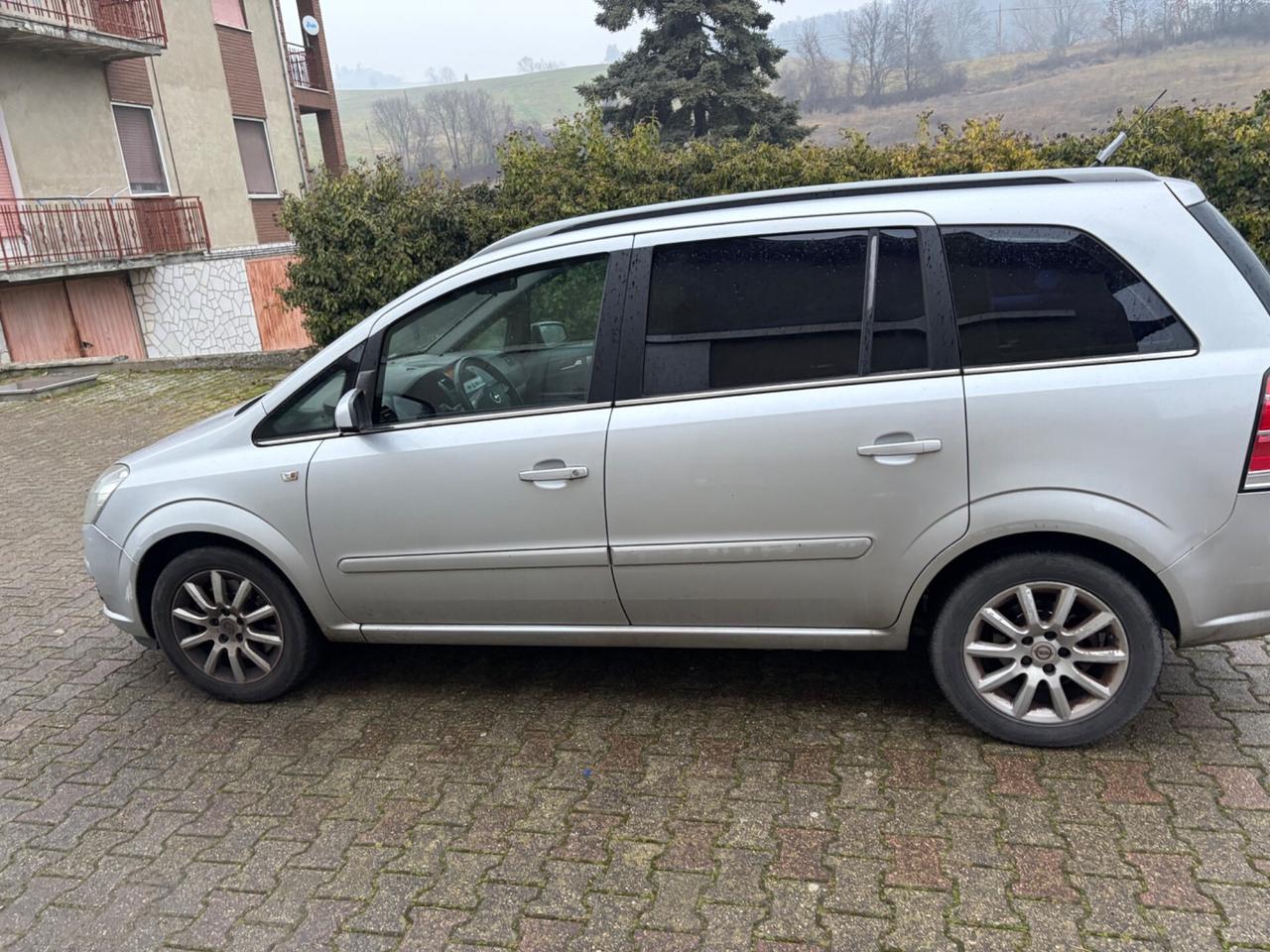 Opel Zafira METANO 7 POSTI